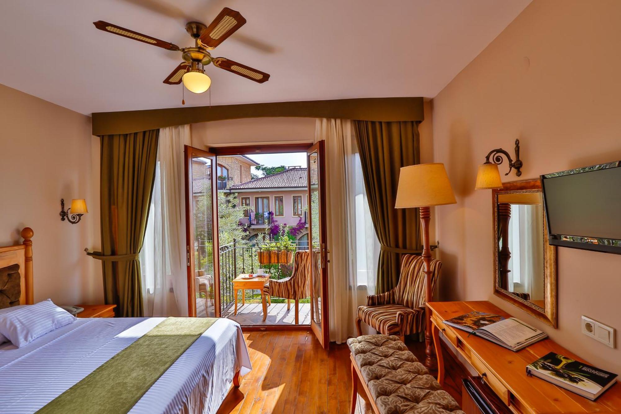 Palace Hotel Olive Odore Küçükkuyu Exteriér fotografie